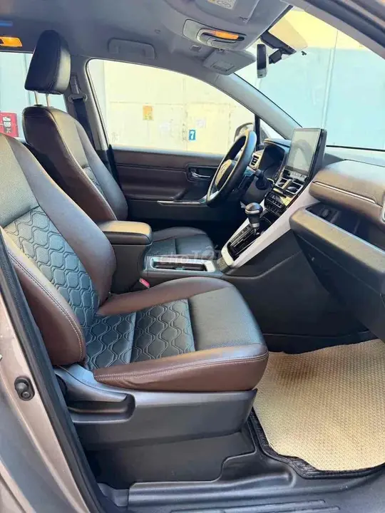 Toyota Innova Cross 2024 photo 5