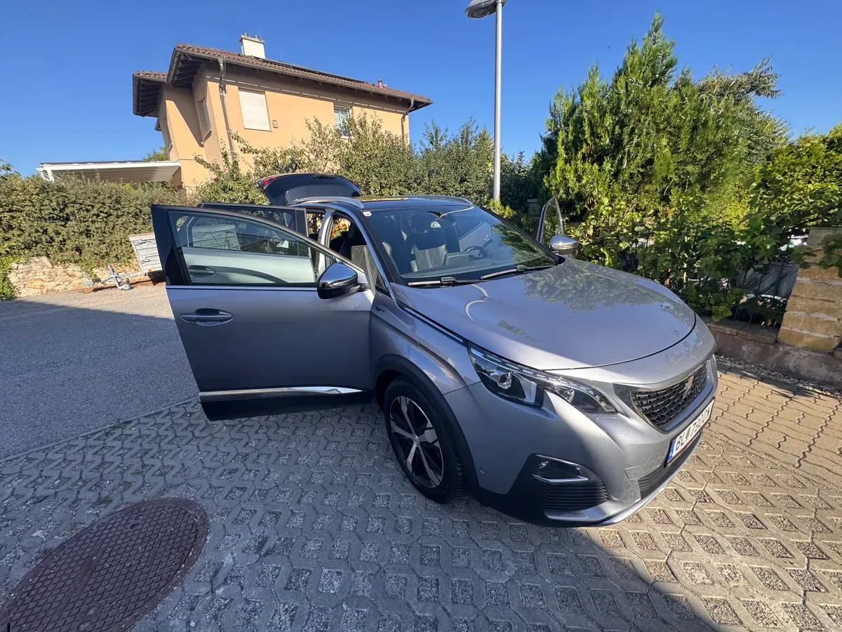 Peugeot 5008 2018 photo 2