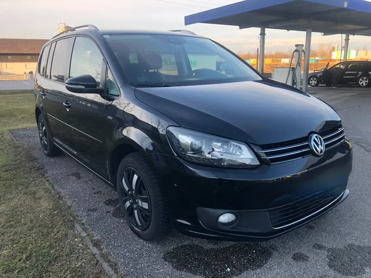Volkswagen Touran 2014 photo 3