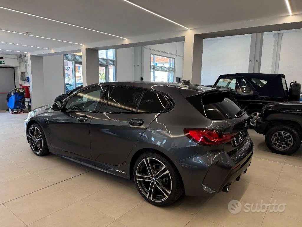 BMW 1 Series 2021 photo 3