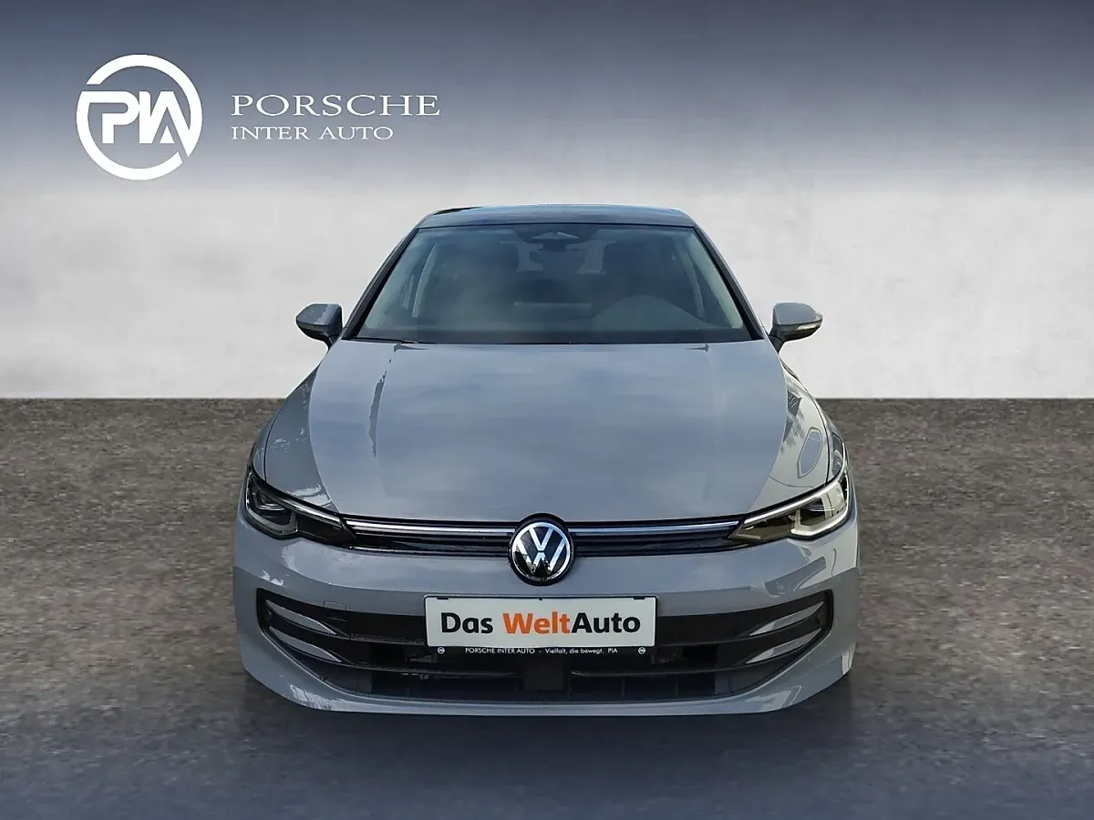 Volkswagen Golf 2026 photo 2