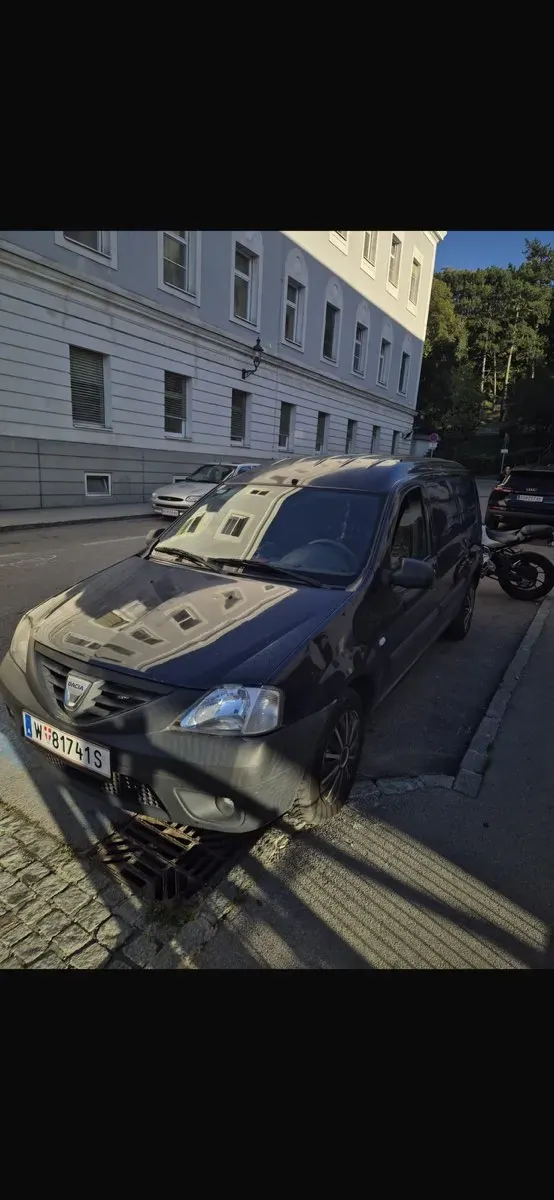 Dacia Logan 2010 photo 2