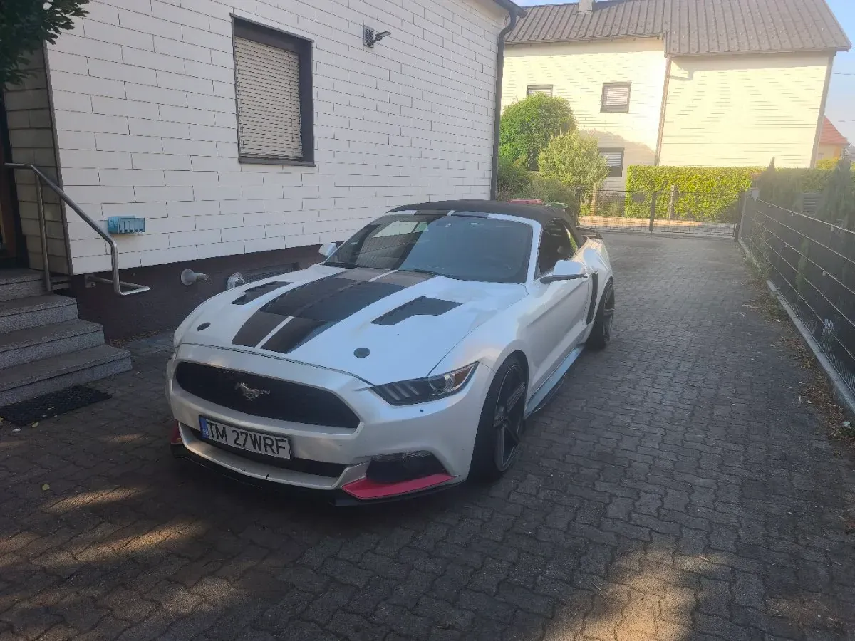 Ford Mustang 2015 photo 2