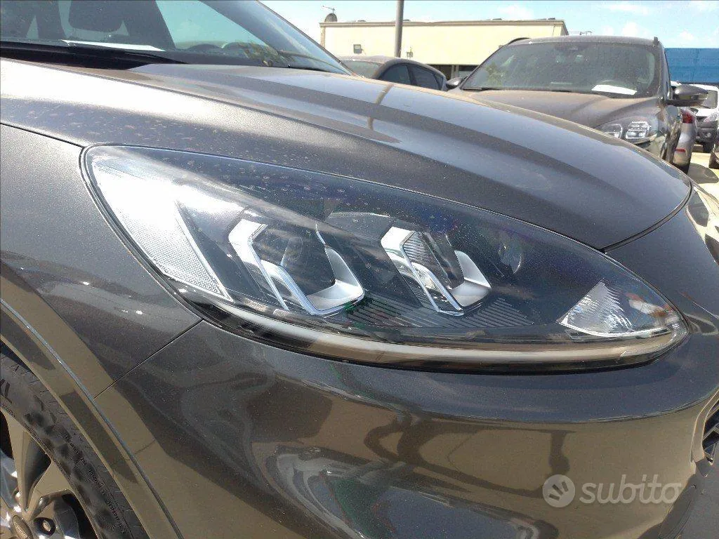 Ford Kuga 2023 photo 2