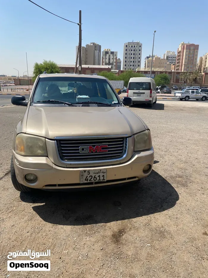 GMC Envoy 2027 photo 4