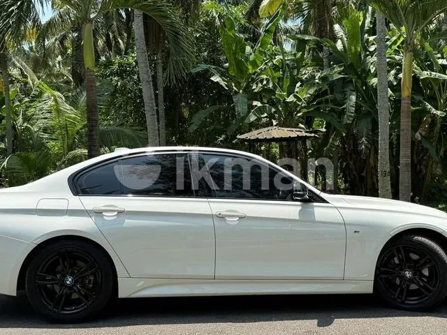 BMW 318I 2019 photo 4