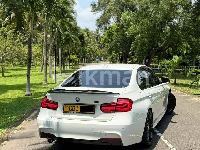 BMW 318I 2019 photo 3
