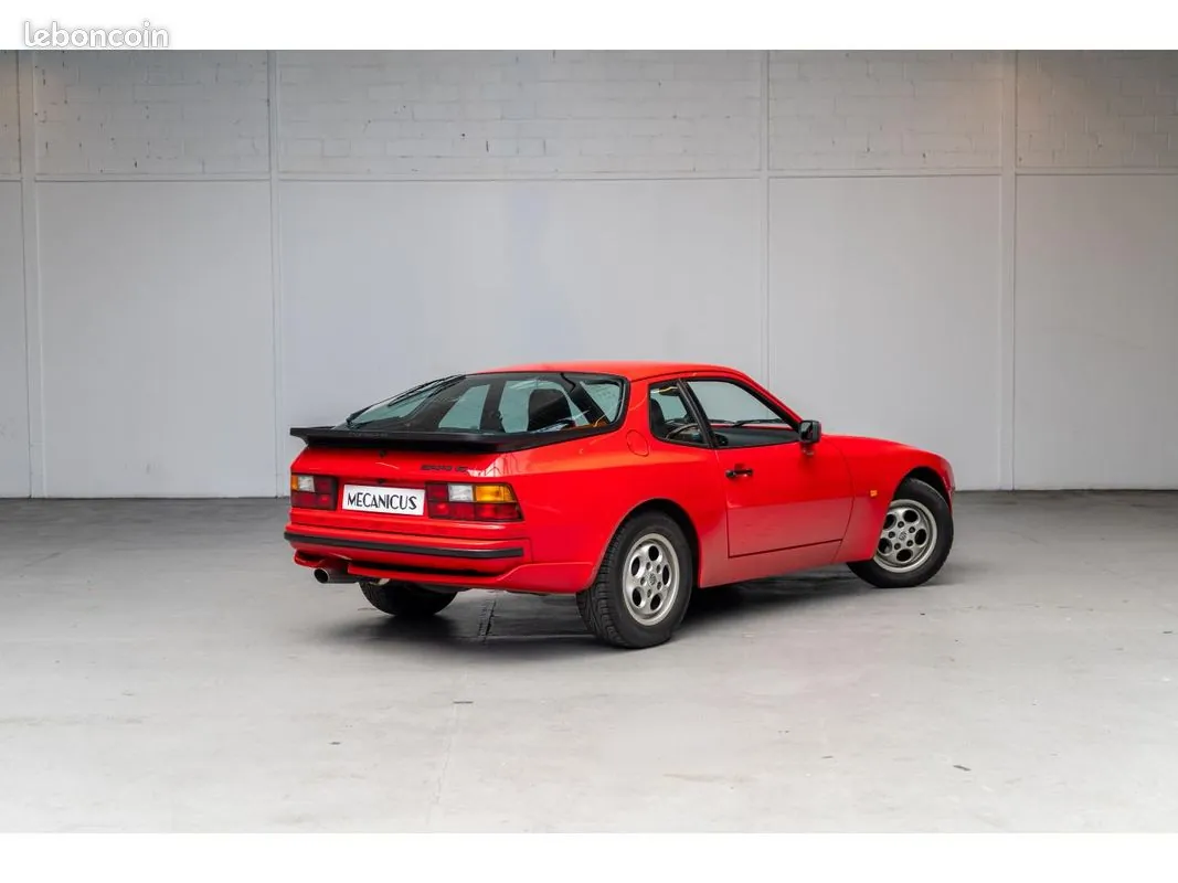 Porsche 944 1987 photo 2