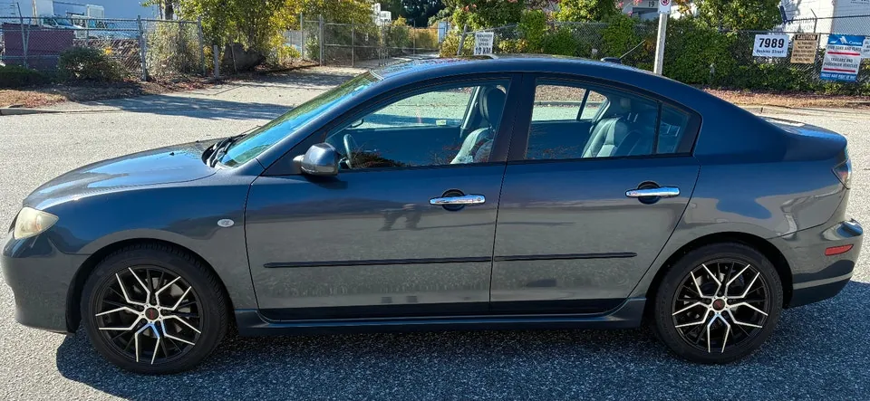 Mazda 3 2003 photo 3