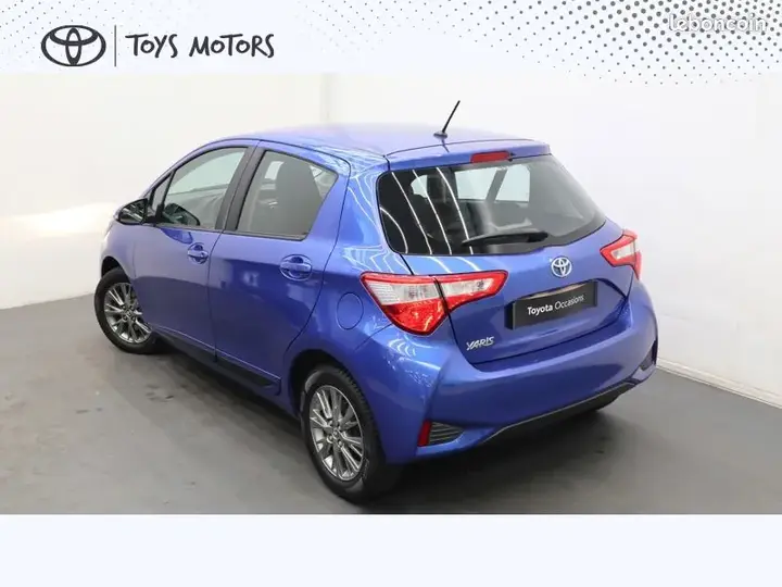 Toyota Yaris 2017 photo 5
