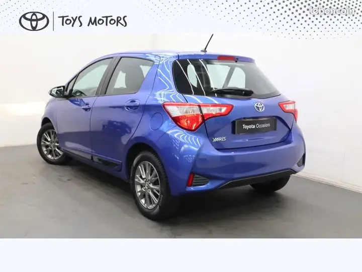 Toyota Yaris 2017 photo 4