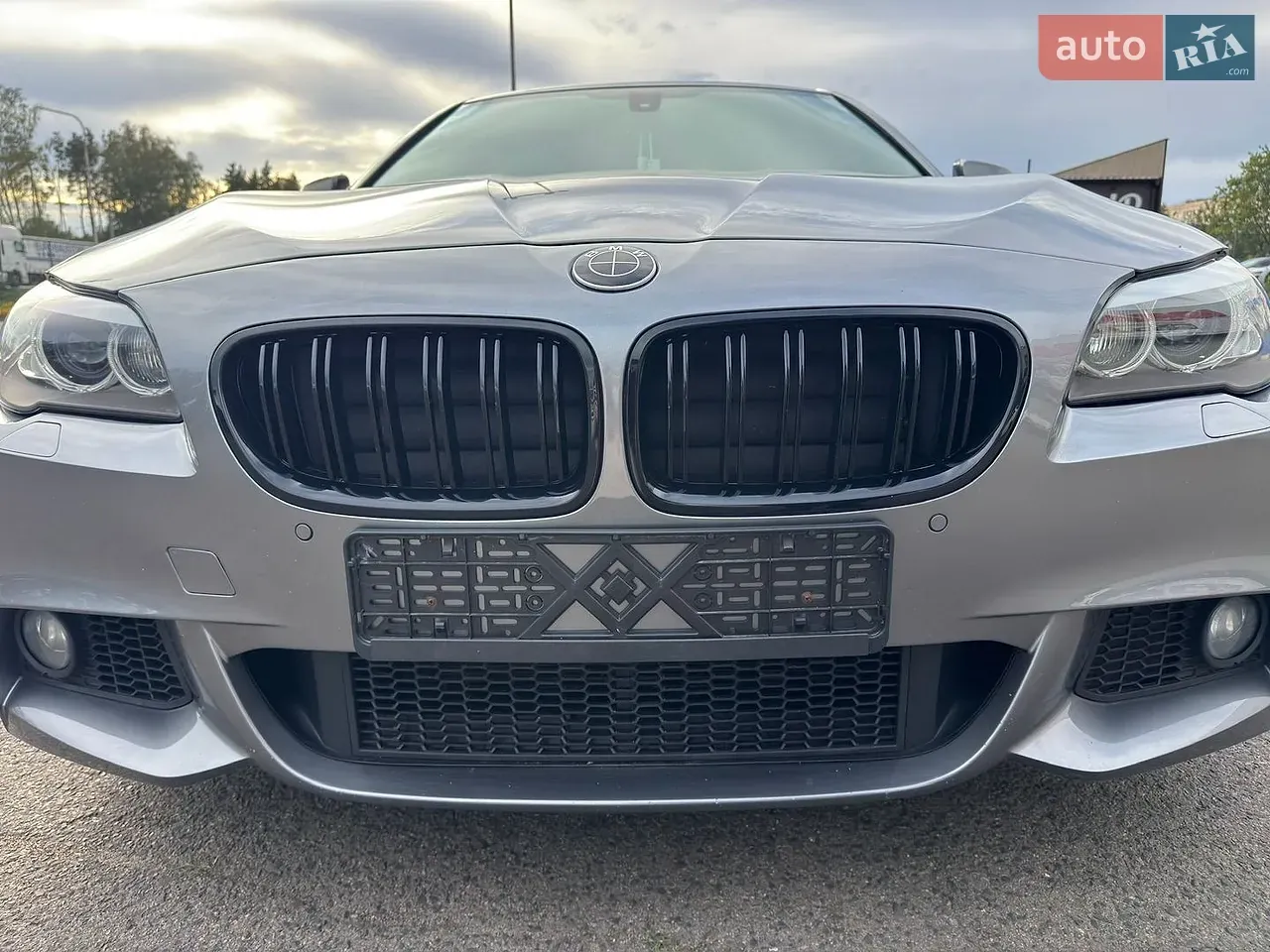 BMW 5 Series 2013 photo 2