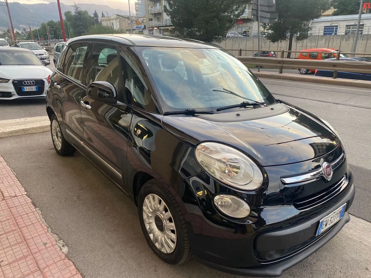 Fiat 500L 2014 photo 2