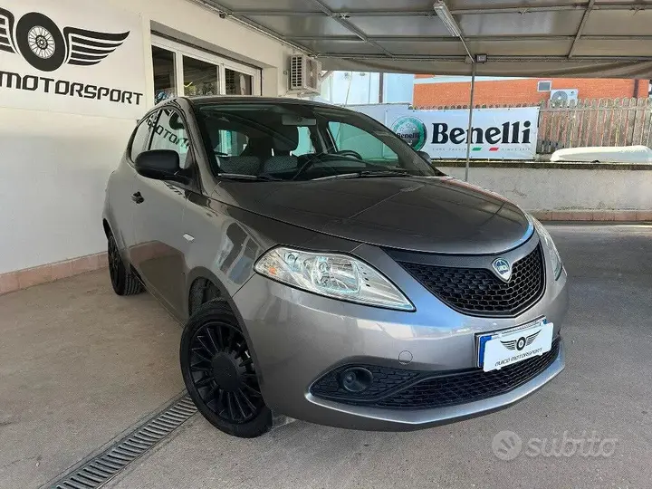 Lancia Ypsilon 2020 photo 2