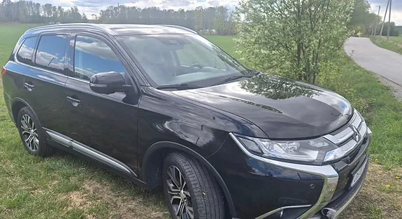 Mitsubishi Outlander 2017 photo 2