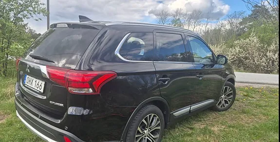 Mitsubishi Outlander 2017 photo 3