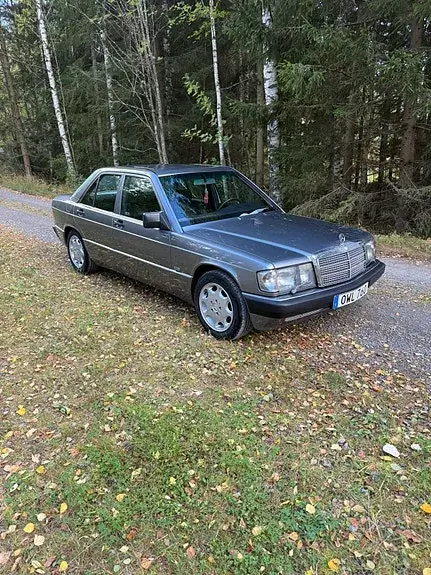 Mercedes-Benz 190 E