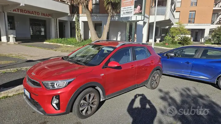 Kia Stonic 2022 photo 2