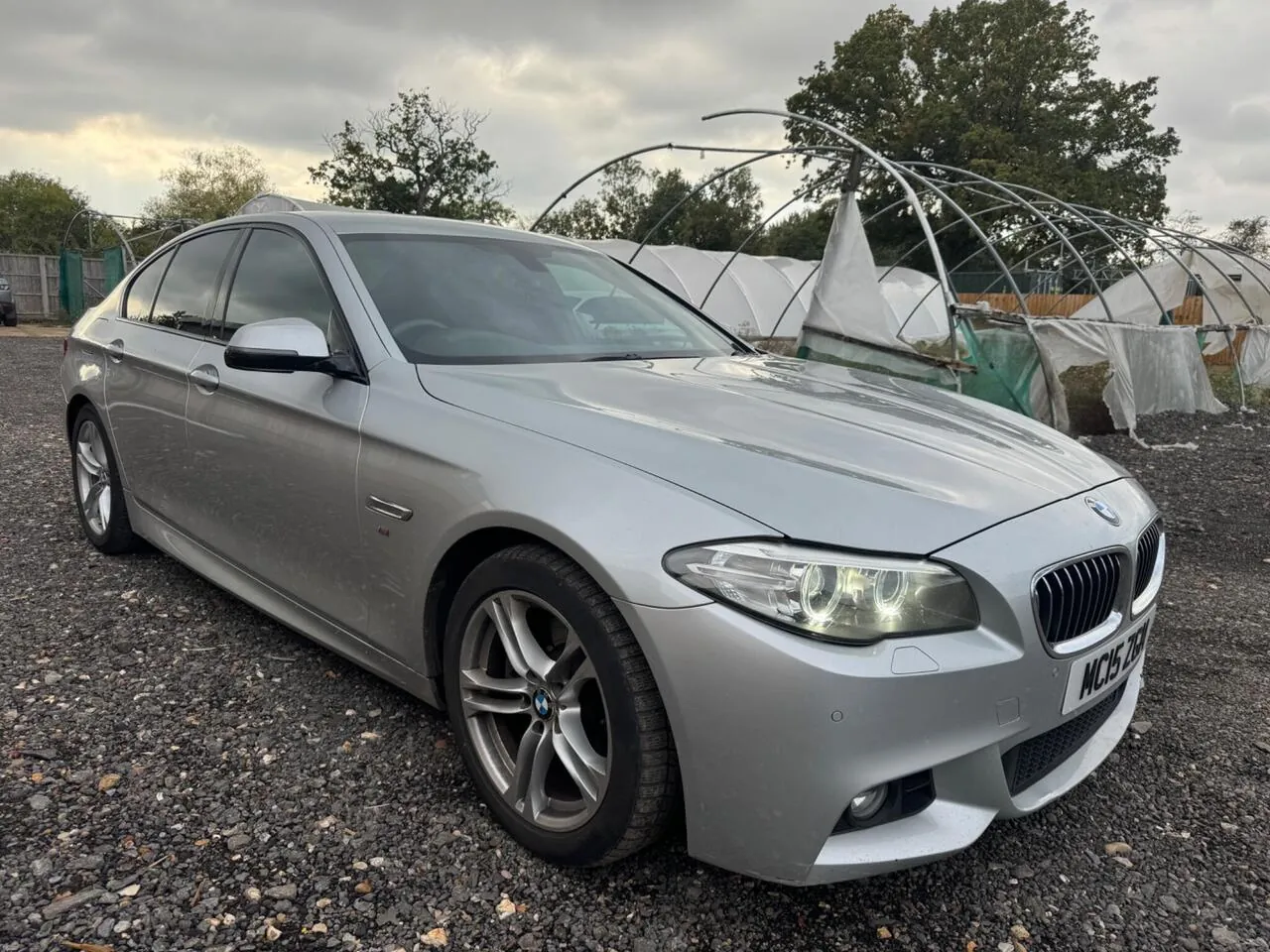 BMW 5 Series 2015 photo 2