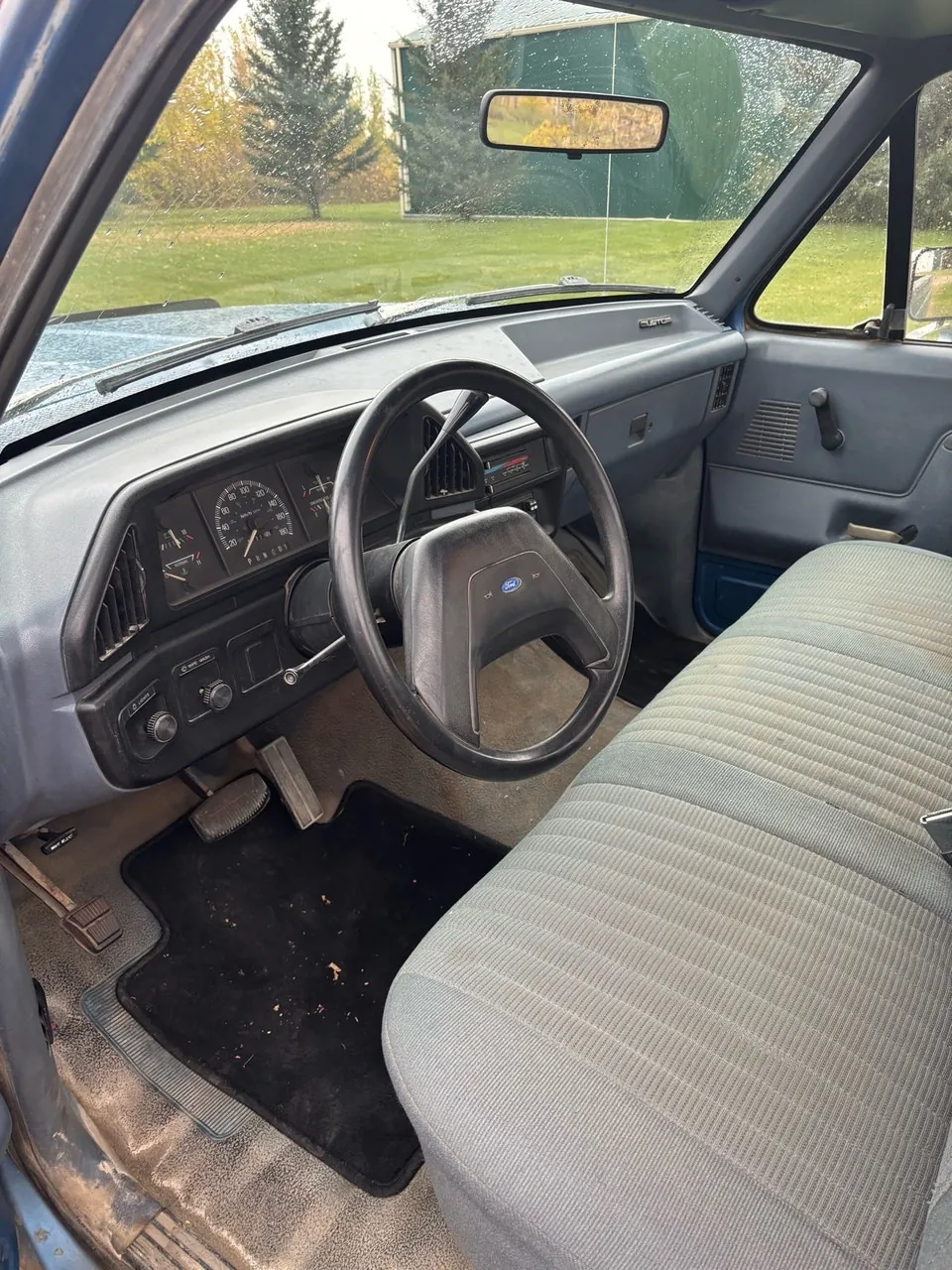 Ford F-150 1989 photo 3