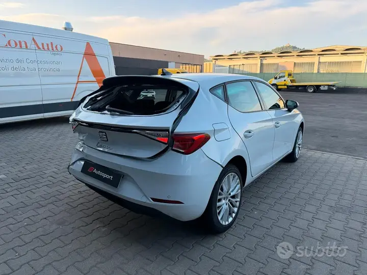 Seat Leon 2025 photo 5