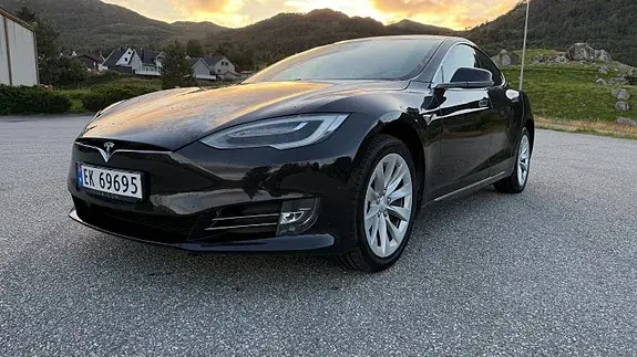Tesla Model S 2018 photo 5