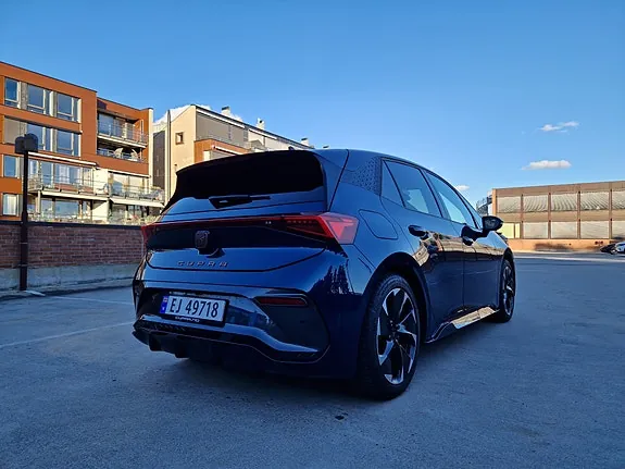 Cupra Born 2023 photo 5