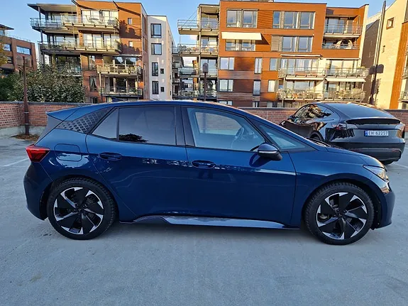 Cupra Born 2023 photo 2