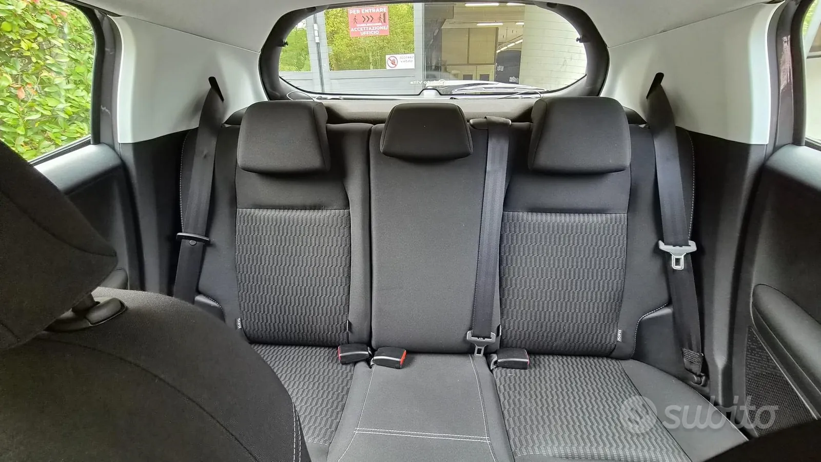 Peugeot 208 2016 photo 5