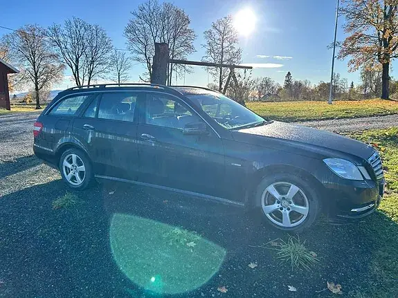 Mercedes-Benz E 200 D 2011 photo 3
