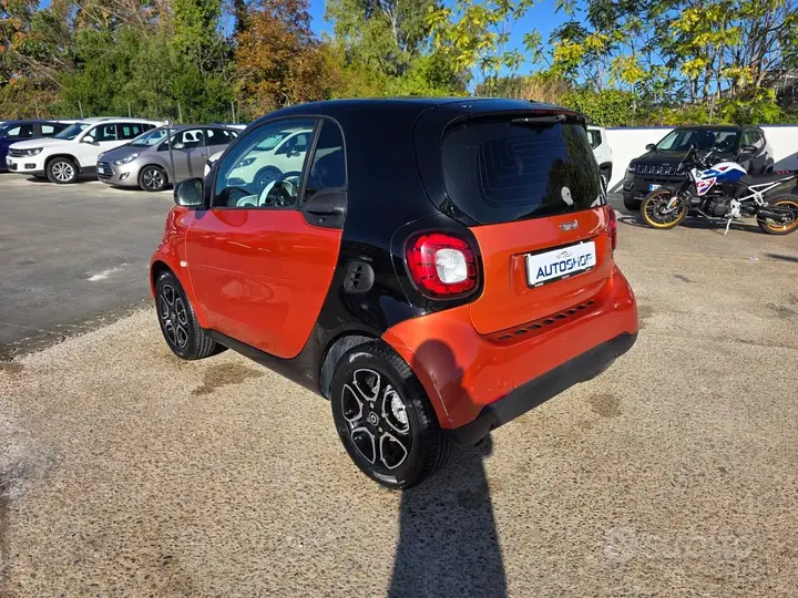 Smart Fortwo 2015 photo 4