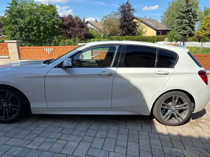 BMW 1 Series 2013 photo 2