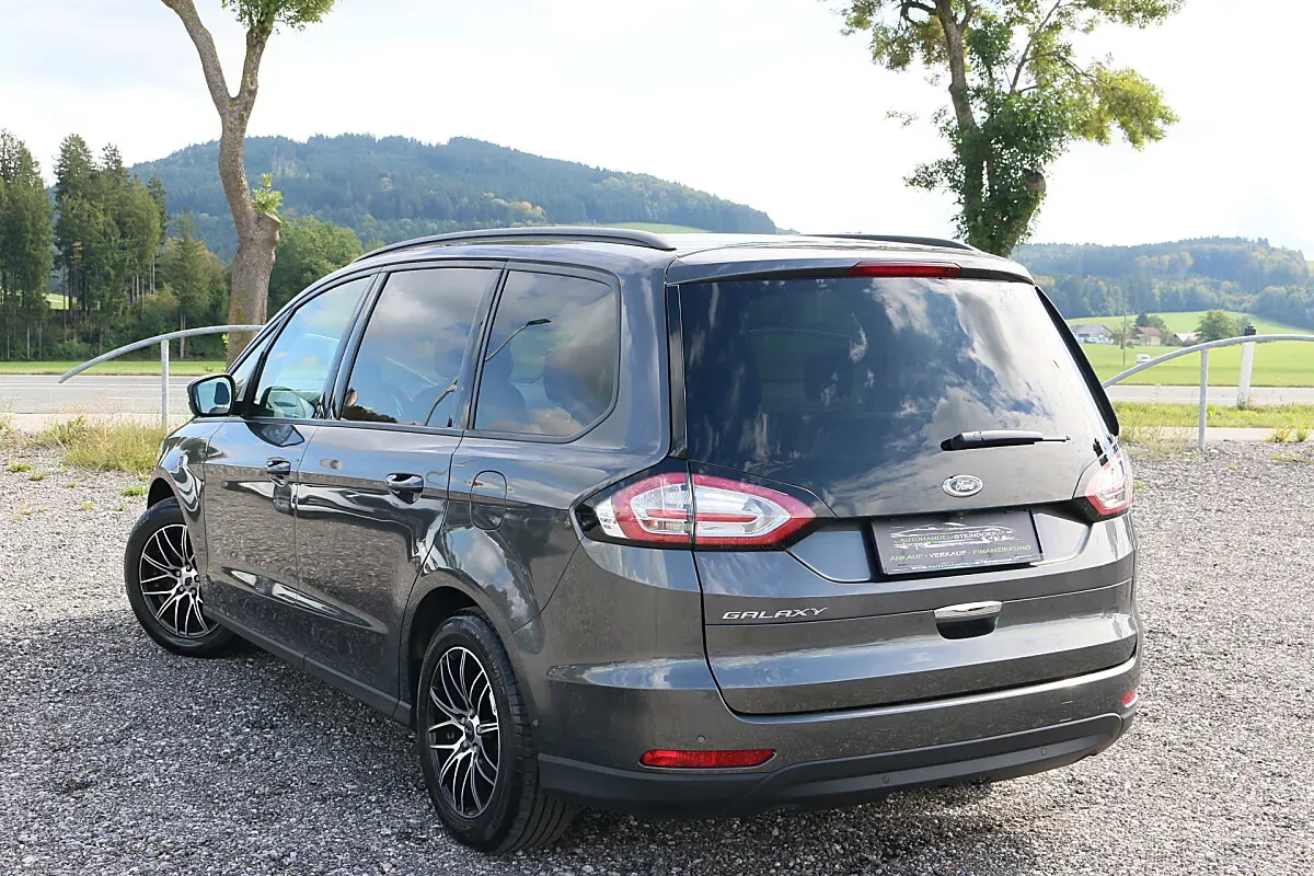 Ford Galaxy 2018 photo 3