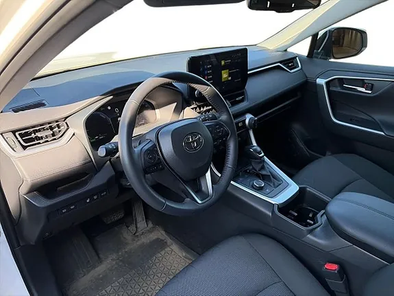 Toyota Rav4 2024 photo 3