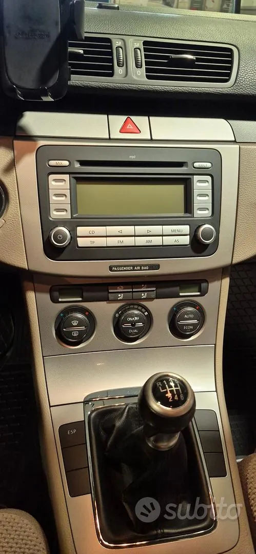 Volkswagen Passat 2006 photo 5