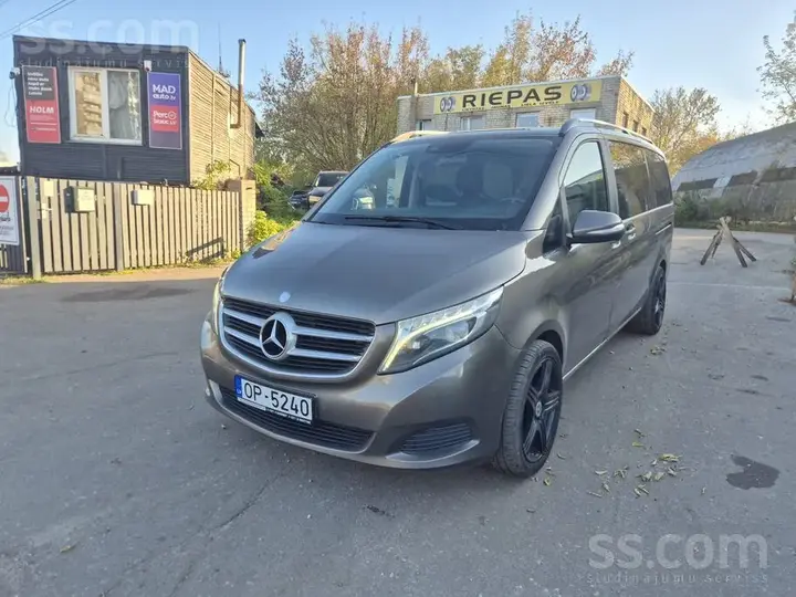 Mercedes-Benz V-Class 2015 photo 4