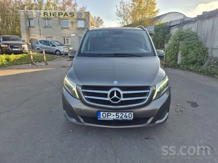 Mercedes-Benz V-Class 2015 photo 3
