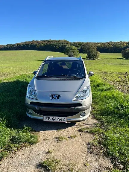 Peugeot 1007 2006 photo 4