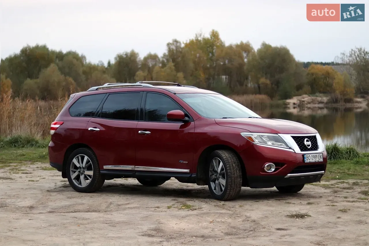 Nissan Pathfinder 2014 photo 2