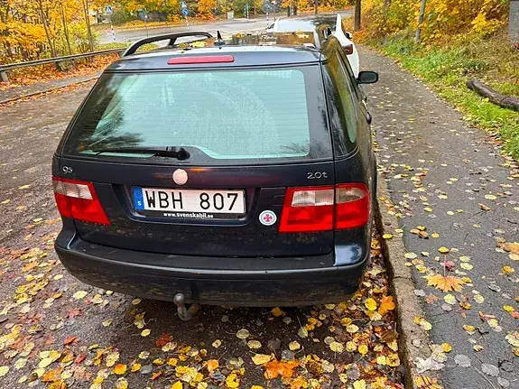 Saab 9-5 2004 photo 2