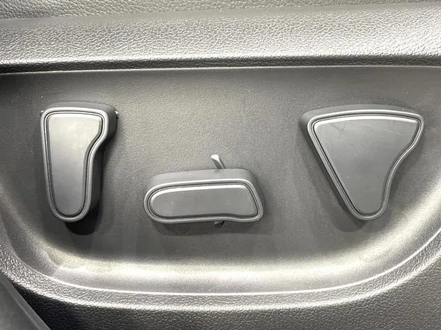 Toyota Yaris Cross Hybrid Z 2024 photo 5