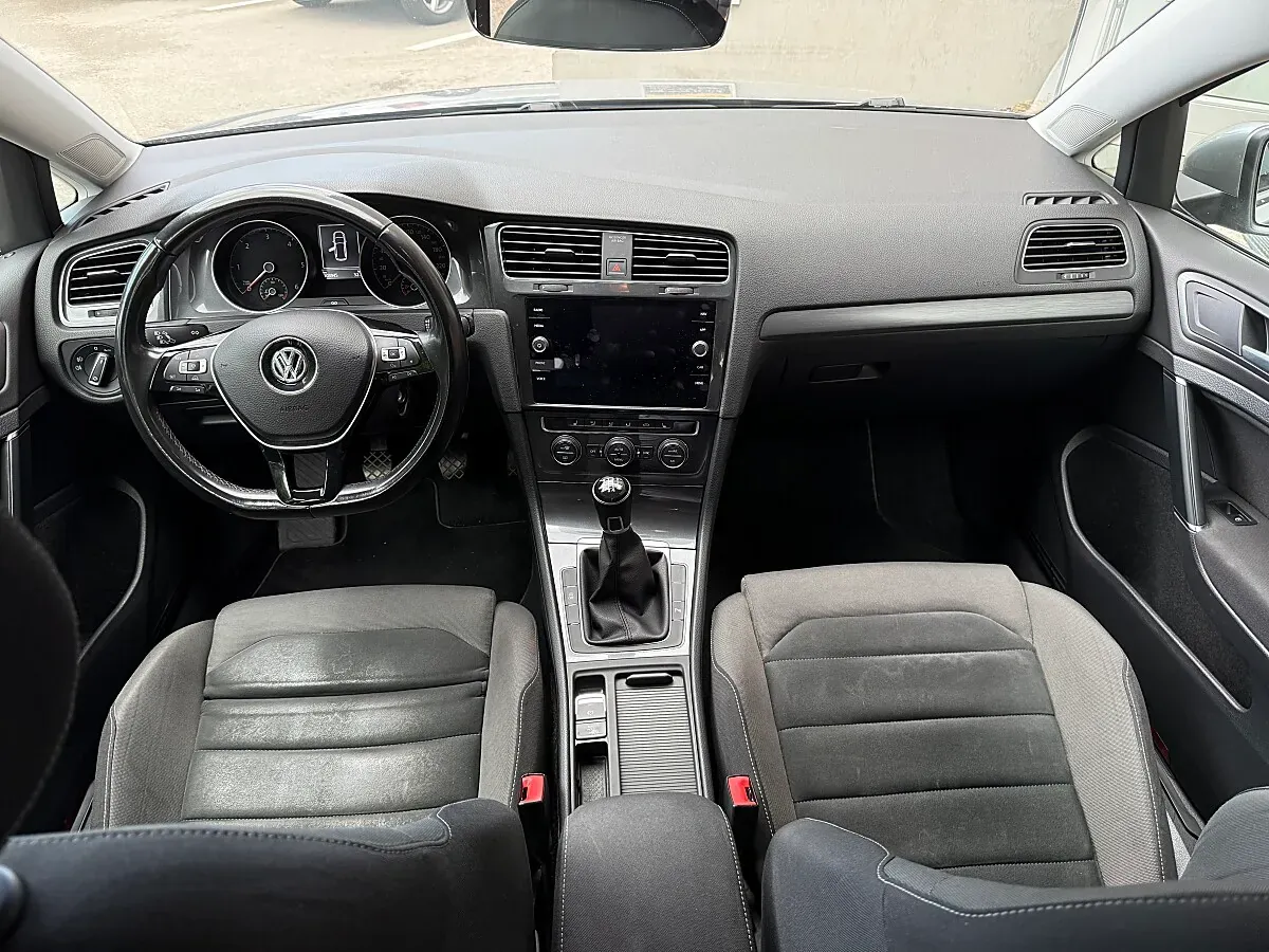Volkswagen Golf 2017 photo 2