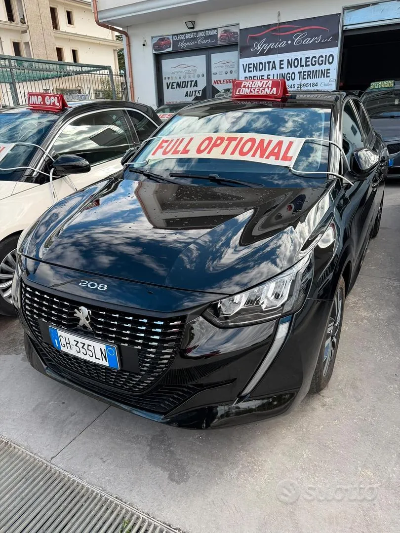 Peugeot 208