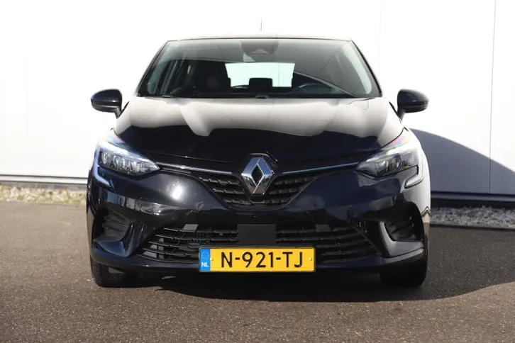 Renault Clio 2022 photo 2