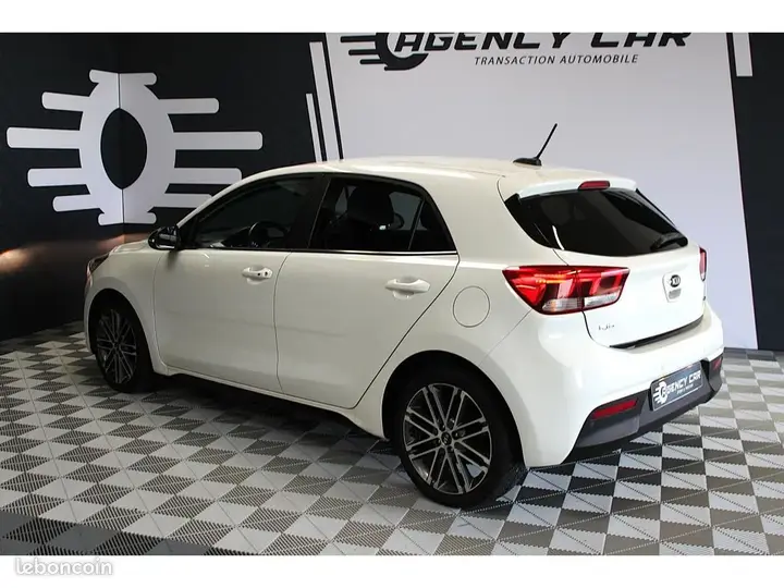Kia Rio 2018 photo 4