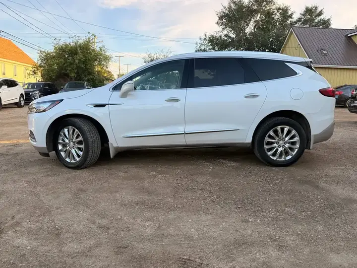 Buick Enclave 2020 photo 2