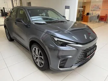 Lexus Lbx 2026 photo 2