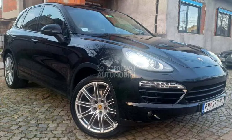 Porsche Cayenne 2012 photo 5