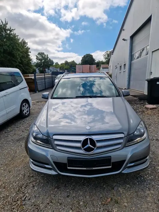 Mercedes-Benz C 220