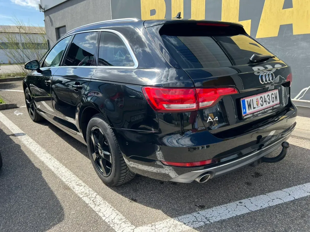 Audi A4 2016 photo 2